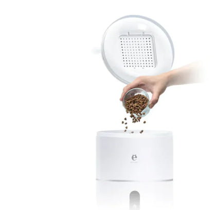 ALIMENTADOR INTELIGENTE CON CAMARA